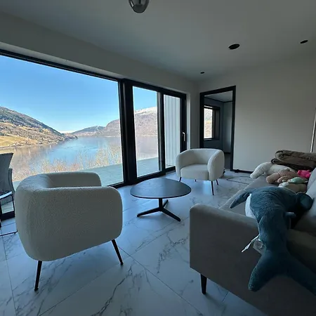 Olden House 65 펜션 *